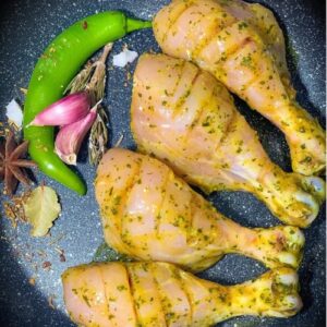فخيدات الدجاج المتبلة (Pilons de Poulet Marinés)